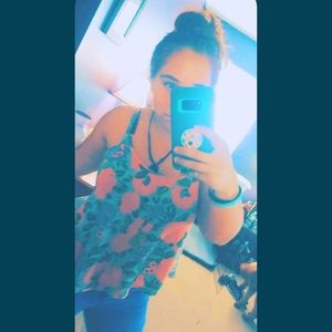 Meet your Posher, Hayley